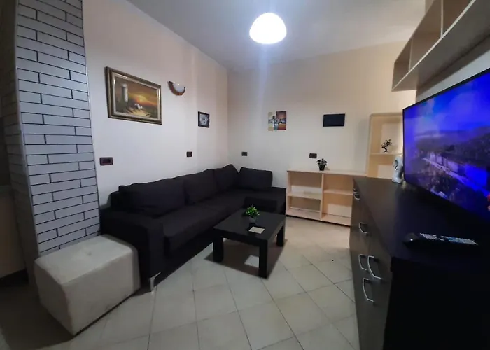 Lovely Appartament,1-d * 地拉那